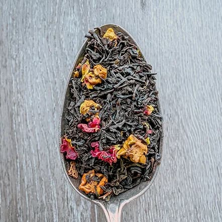 Black tea with festive spices — the noir de noel cannelle vanille 1025 2